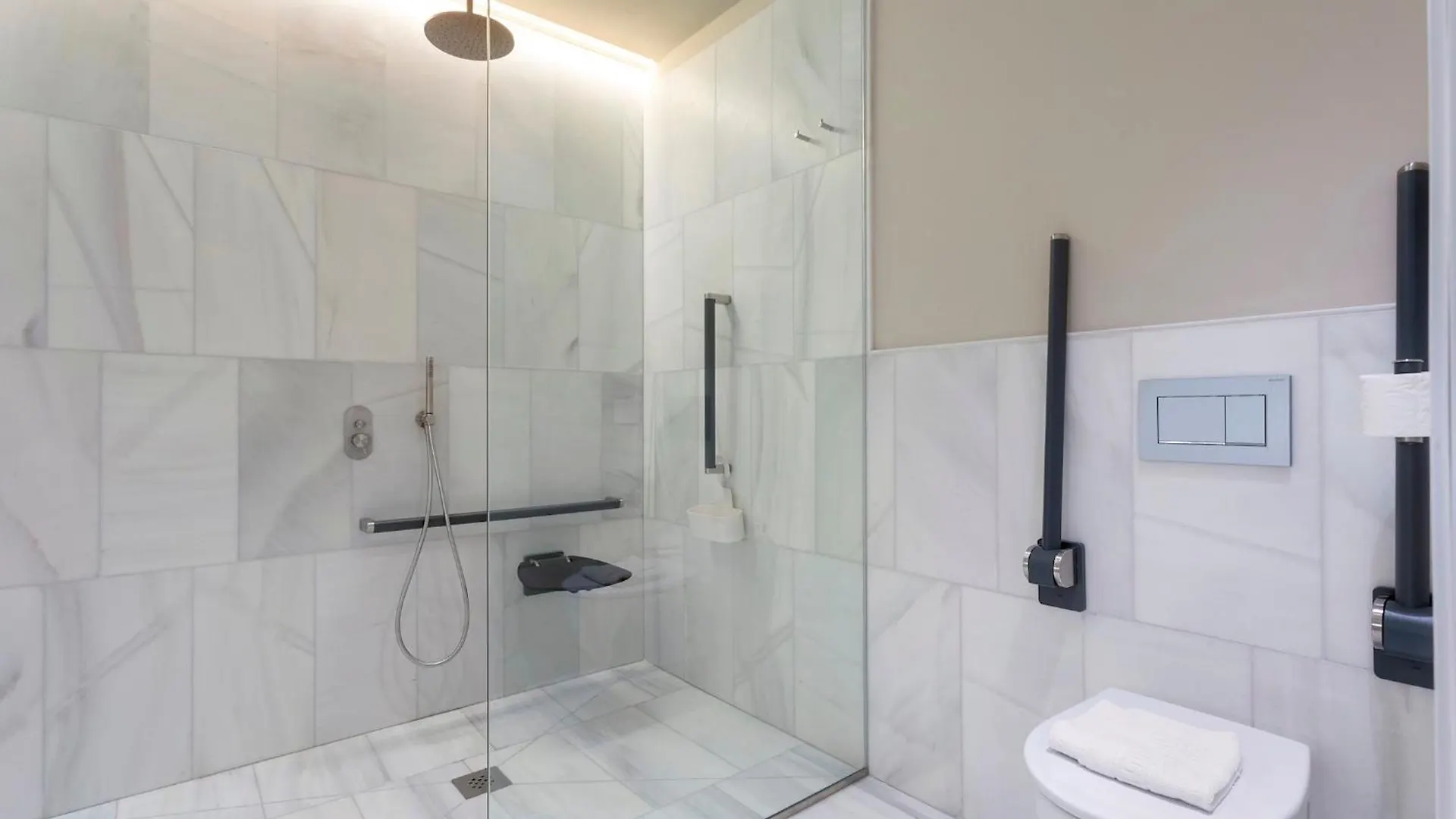 Genteel Home San Vicente Севилья